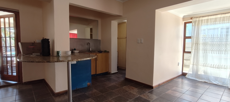 To Let 4 Bedroom Property for Rent in Newton Park Eastern Cape